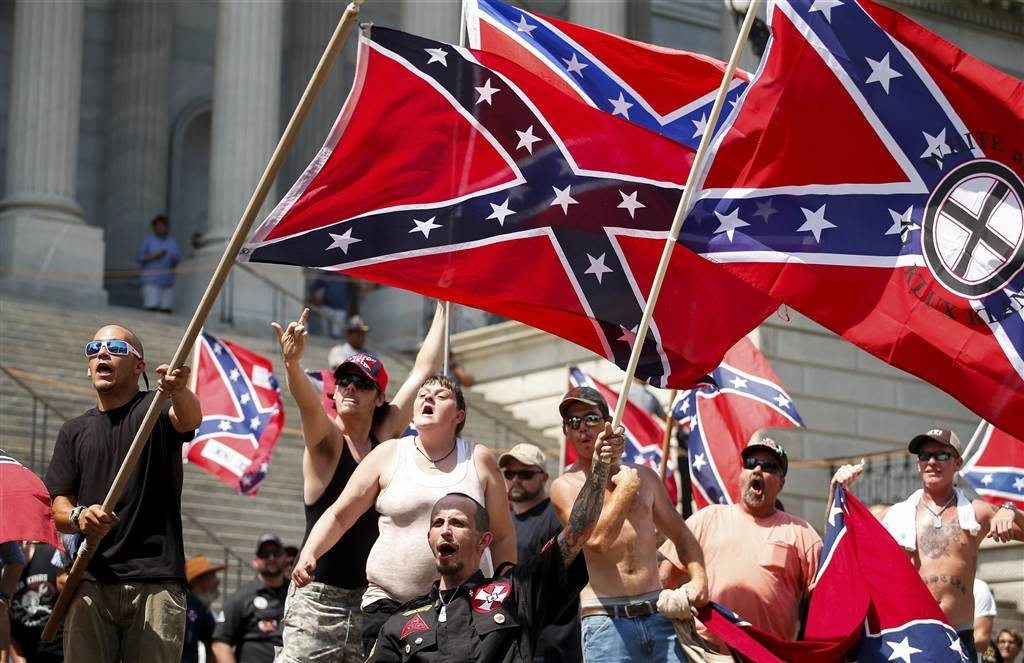 KKK confederate flag protest