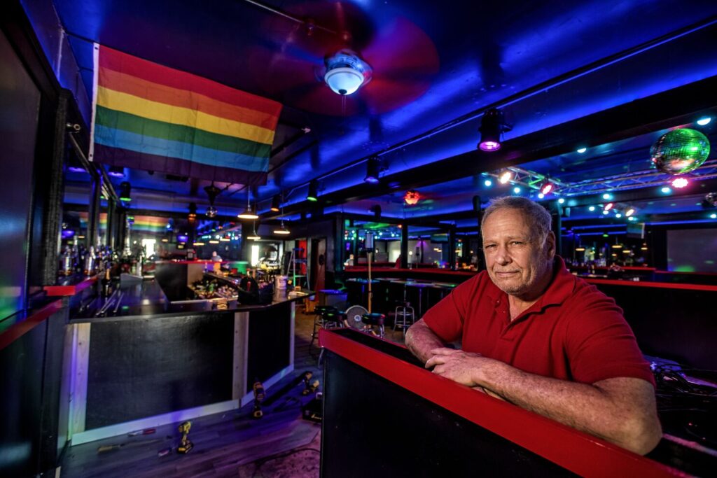 Gay Bars 